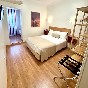 2* Guest house Paradouro